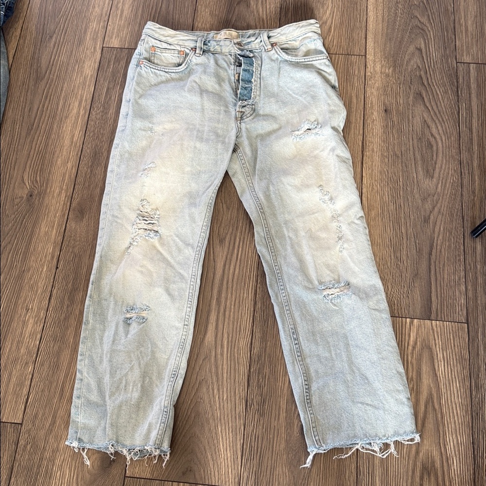 Free people Light Wash Distressed Women's Jeans - Casual Straight Fit
